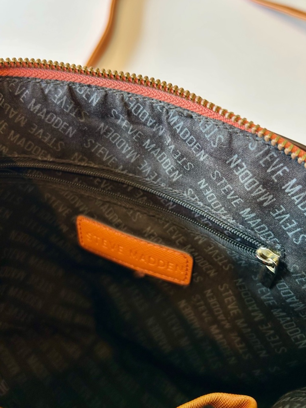 Steve Madden Orange Crossbody with Gold Chain - Picture 6 of 11